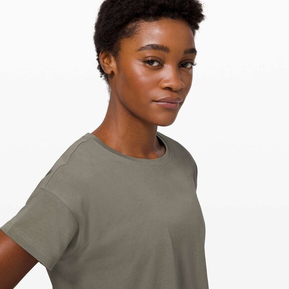 lululemon Grey Sage Cates Tee size 6 - Picture 5 of 11